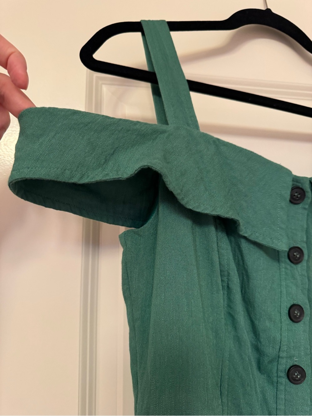 Adelyn Rae Green Button-Front Off-Shoulder Dress - Picture 2 of 4